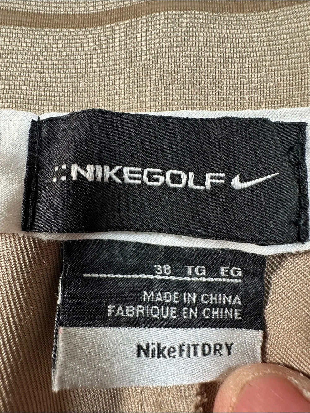 Vintage Nike Golf Fit DRY Shorts Tan Pleated Mens 38 Khaki Athletic Casual